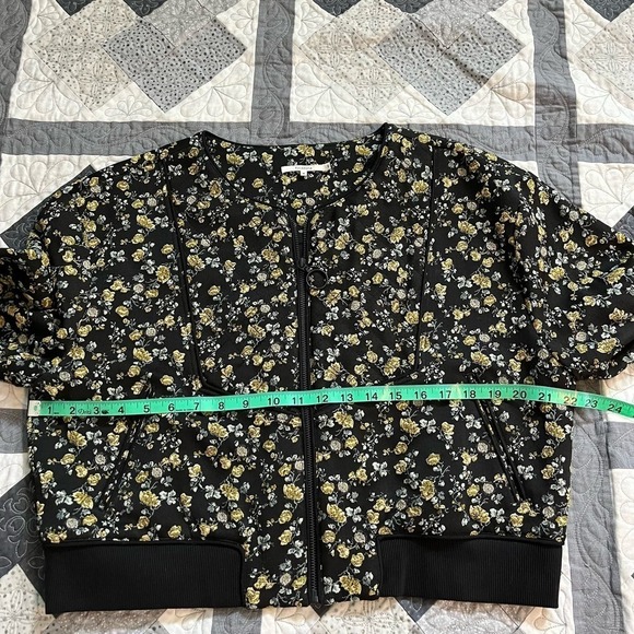 Tularosa revolve Isabelle Jacket in Yellow Rose Floral cropped medium - Picture 10 of 12